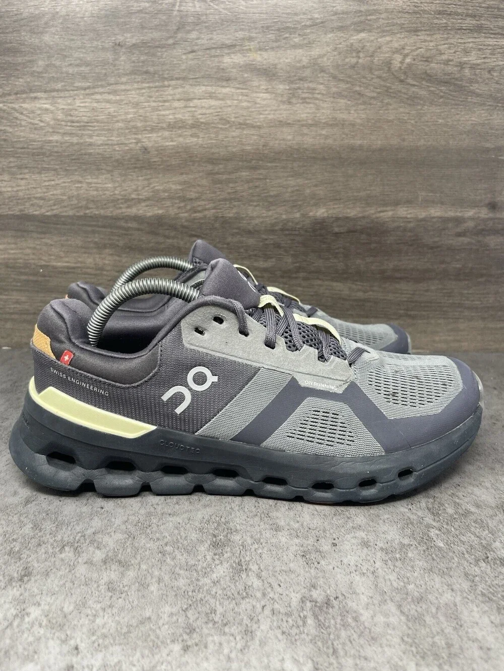 On Cloudrunner 2 Size 8 Mens Rock Tangerine CloudTec Helion Running Shoes